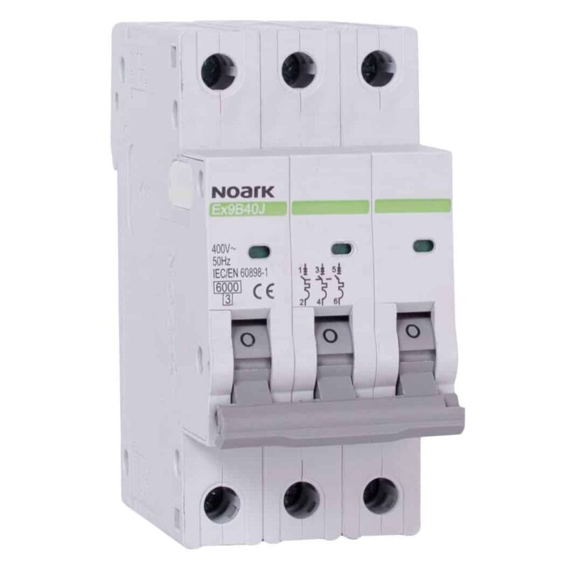 Siguranta automata tripolara Noark 3P 4A curba B 6kA - SKU:  110744